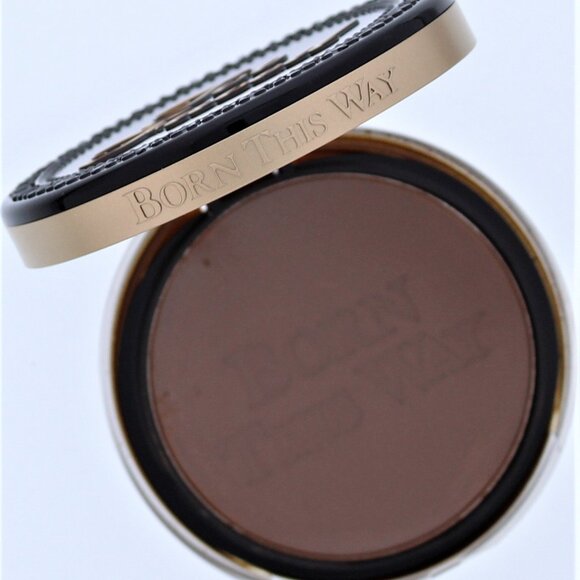 Multi-Use Complexion Powder (Ganache) - Picture 5 of 5